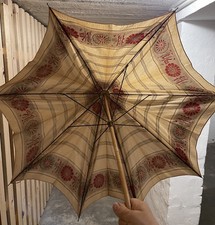 historischer Sonnenschirm /