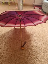 Antiker Regenschirm mit