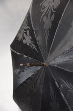 Sehr alter Flanierschirm -